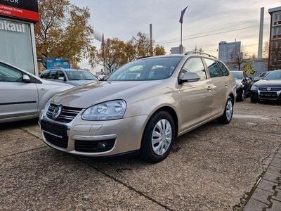 Gebraucht VW Golf VI 102 PS (75 kW) 2009 Gold Kleinwagen