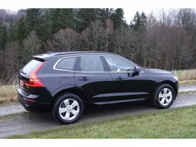 Gebraucht Volvo XC60 145 PS (106 kW) 2022 SUV