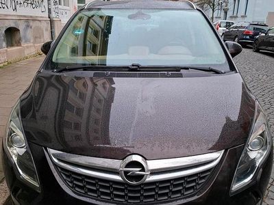 Gebraucht Opel Zafira 136 PS (100 kW) 2015 Braun Van / Kleinbus