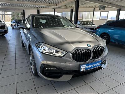 Grau metallic Gebraucht 2023 BMW 120 Sport Line Kleinwagen | 28.490 € (Fairer Preis)