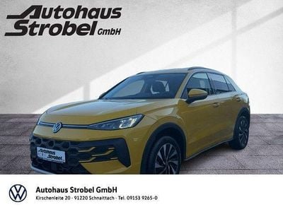 Neu VW T-Roc Life 116 PS (85 kW) 2026 Gelb SUV
