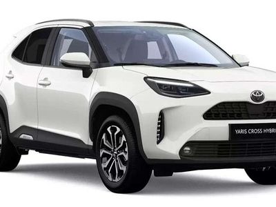 Neu Toyota Yaris Cross 131 PS (96 kW) 2026 Shimmering silver metallic SUV