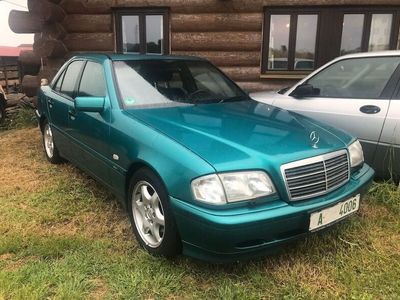 Mercedes C240
