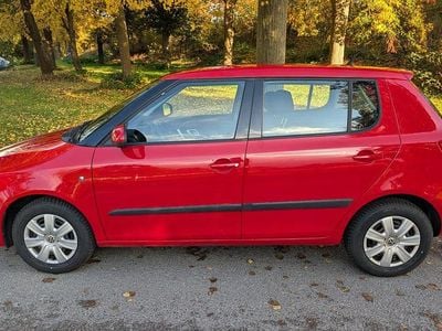 Gebraucht Skoda Fabia 60 PS (44 kW) 2010 Rot Kleinwagen