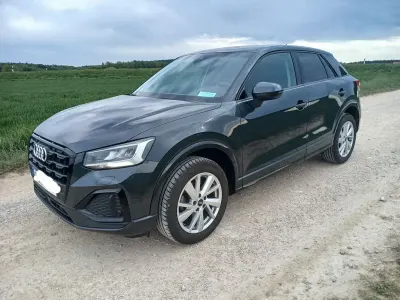 Używany Audi Q2 150 KM (110 kW) 2024 Szary SUV