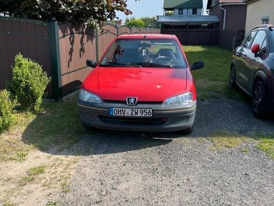 Peugeot 106