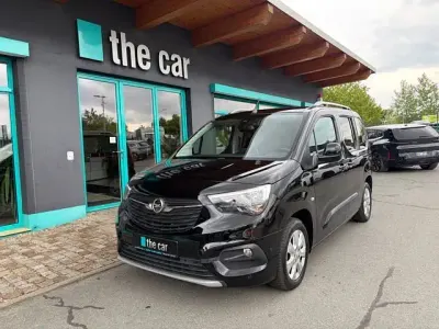 Używany Opel Combo Life Innovation 110 KM (80 kW) 2019 Czarny Minivan