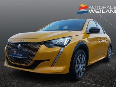 Gelb Gebraucht 2022 Peugeot e-208 Active Kleinwagen | 14.900 € (Guter Preis)