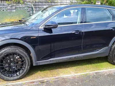 Usata Audi e-tron Premium 230 kW (313 CV) 2021 Nero SUV