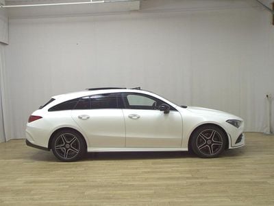 Weiss Gebraucht 2021 Mercedes CLA220 Shooting Brake AMG line Kombi | 17.650 € (Guter Preis)
