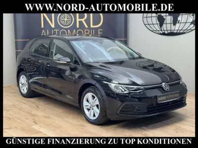 Gebraucht VW Golf VIII Life 150 PS (110 kW) 2022 Deep black perleffek (metallic) Limousine
