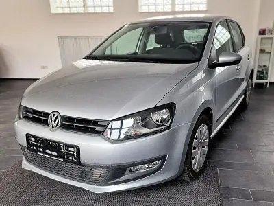 Gebraucht VW Polo Comfortline 69 PS (50 kW) 2011 Silber Kleinwagen