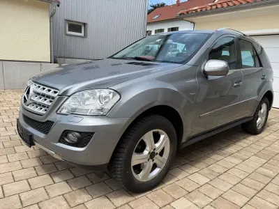Gebraucht Mercedes ML300 Sport 190 PS (139 kW) 2010 Silber SUV