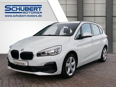 Gebraucht BMW 225 Active Tourer Advantage 224 PS (164 kW) 2019 Weiß Van / Kleinbus