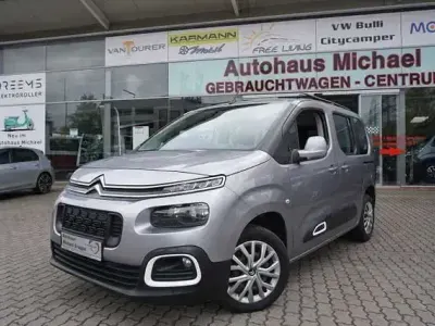 Używany Citroën Berlingo Feel 110 KM (80 kW) 2019 Szary Minivan