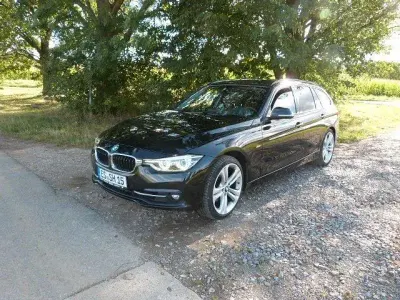 Gebraucht BMW 330 Sport Line 258 PS (189 kW) 2016 Schwarz Kombi
