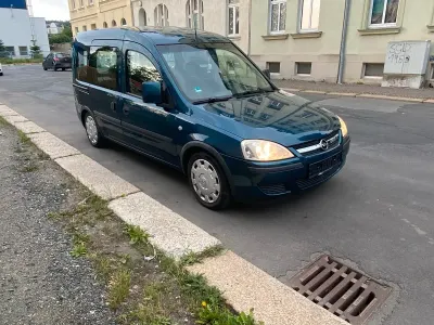 Gebraucht Opel Combo 96 PS (70 kW) 2007 Grün Van / Kleinbus
