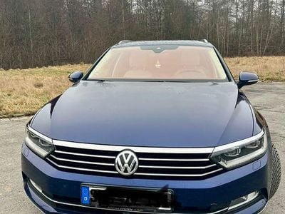 Blau Gebraucht 2018 VW Passat Highline Kombi | 15.999 € (Fairer Preis)