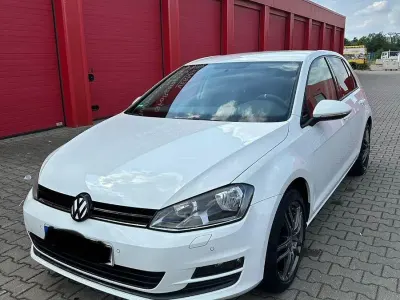 Gebraucht VW Golf VII 110 PS (80 kW) 2017 Weiß Limousine