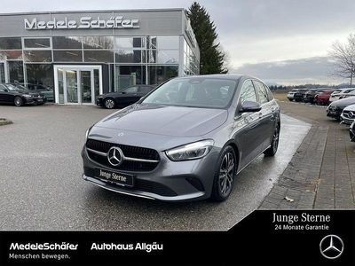 Gebraucht Mercedes B200 Progressive 163 PS (119 kW) 2024 Lack mountaingrau Van / Kleinbus