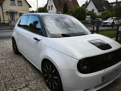 Honda e