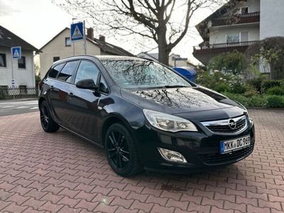 gebraucht Opel Astra Sports Tourer 1.7 CDTI Design Edition