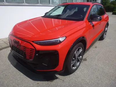 Gebraucht Audi Q6 e-tron S-Line 185 kW (252 PS) 2025 Rot SUV