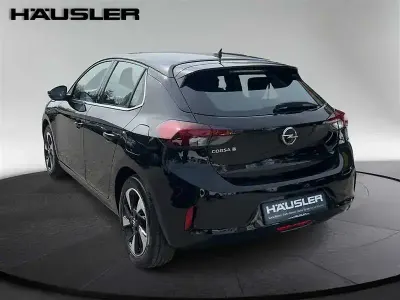 Usata Opel Corsa-e Edition 100 kW (136 CV) 2022 Nero Utilitaria