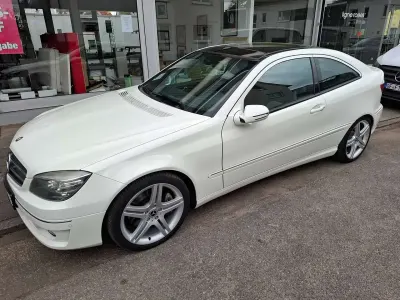Gebraucht Mercedes CLC350 Edition 272 PS (200 kW) 2011 Weiß Kleinwagen