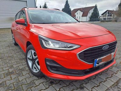 Gebraucht Ford Focus Cool & Connect 120 PS (88 kW) 2022 Rot Kombi