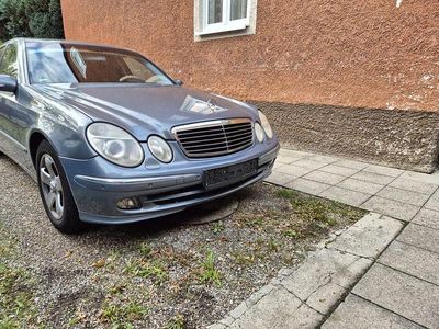 Mercedes E240