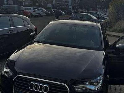 Schwarz Gebraucht 2012 Audi A1 Sportback Attraction Kleinwagen | 11.500 € (Teuer)