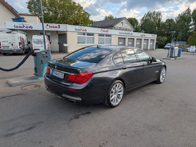 BMW 740