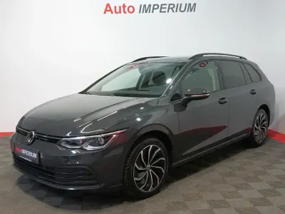 Second-hand VW Golf VIII Life 150 CP (110 kW) 2023 Gri Break