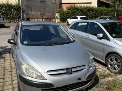 Gebraucht Peugeot 307 109 PS (80 kW) 2001 Grau Kleinwagen