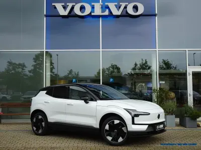Neu Volvo EX30 Ultra 200 kW (272 PS) 2026 707 crystal white metallic SUV