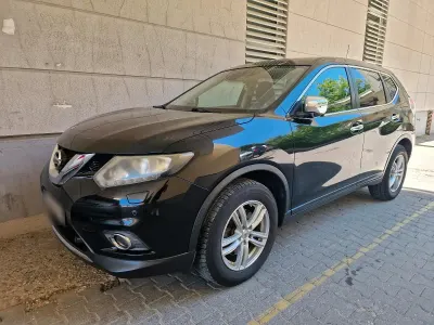 Gebraucht Nissan X-Trail 131 PS (96 kW) 2015 Schwarz SUV