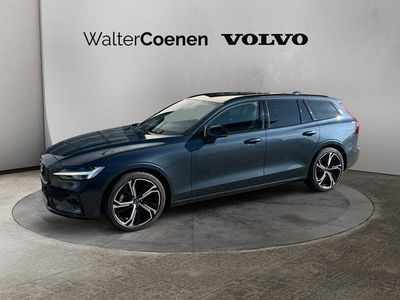 Gebraucht Volvo V60 Plus 197 PS (144 kW) 2025 Blau Kombi
