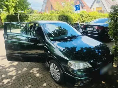 Gebraucht Opel Astra 101 PS (74 kW) 2021 Grün Limousine