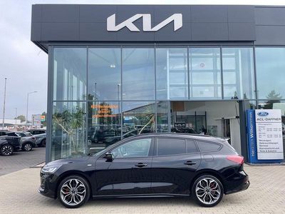 Schwarz Gebraucht 2023 Ford Focus ST-Line X Kombi | 20.790 € (Fairer Preis)
