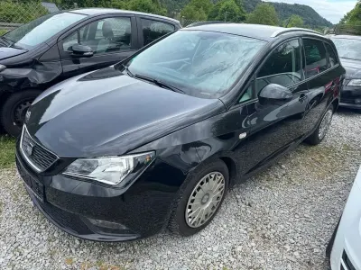 Używany Seat Ibiza Style 75 KM (55 kW) 2013 Czarny Sedan/Limuzyna