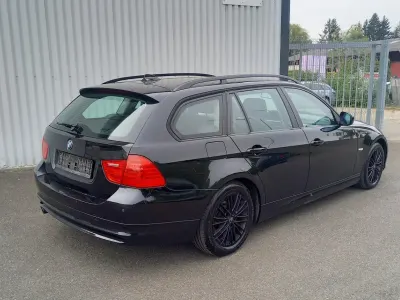 Gebraucht BMW 318 143 PS (105 kW) 2008 Schwarz Kombi