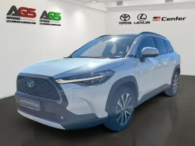 Gebraucht Toyota Corolla Cross Lounge 197 PS (144 kW) 2023 Weiss SUV
