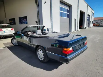 Gebraucht Mercedes 300 220 PS (161 kW) 1993 Blau Cabrio