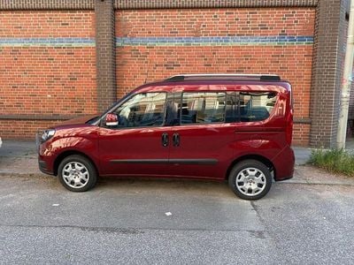 Gebraucht Fiat Doblò Easy 95 PS (69 kW) 2019 Rot Van / Kleinbus
