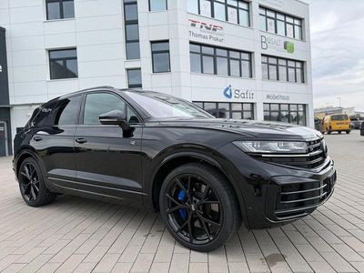 Usata VW Touareg R 462 CV (339 kW) 2025 Nero SUV
