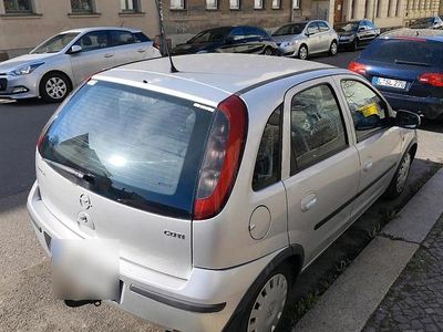 Gebraucht Opel Corsa 69 PS (50 kW) 2004 Silber Kleinwagen