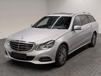Iridiumsilbermet. Gebraucht 2015 Mercedes E220 Limousine | 18.900 € (Etwas zu teuer)