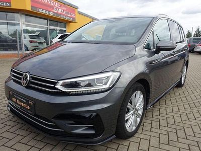 Grau Gebraucht 2017 VW Touran Highline Van / Kleinbus | 19.950 € (Fairer Preis)