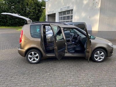 Gebraucht Skoda Roomster Family 105 PS (77 kW) 2012 Matobraun metallic Van / Kleinbus